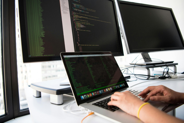 連云港玻璃鋼處理公司 廢舊玻璃鋼回收:玻璃鋼