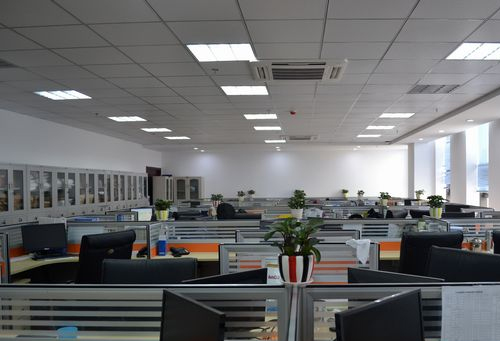 京港玻璃鋼取得可調(diào)節(jié)游艇防護(hù)棚專(zhuān)利 便于調(diào)節(jié)游艇距地高度:玻璃鋼